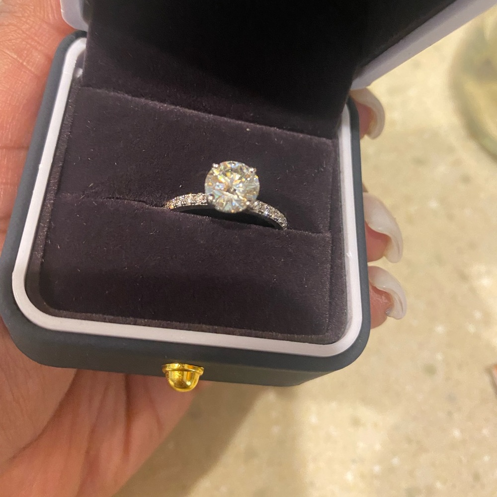 Moissanite Ring size 7
